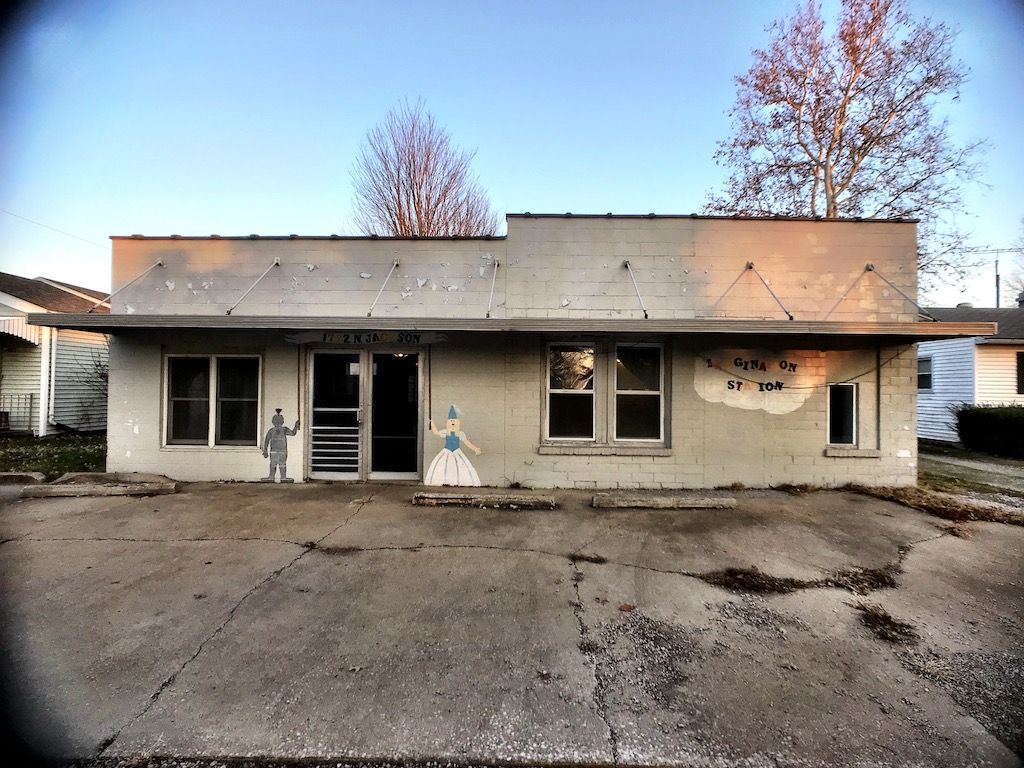 1722 N Jackson St, Litchfield, IL 62056